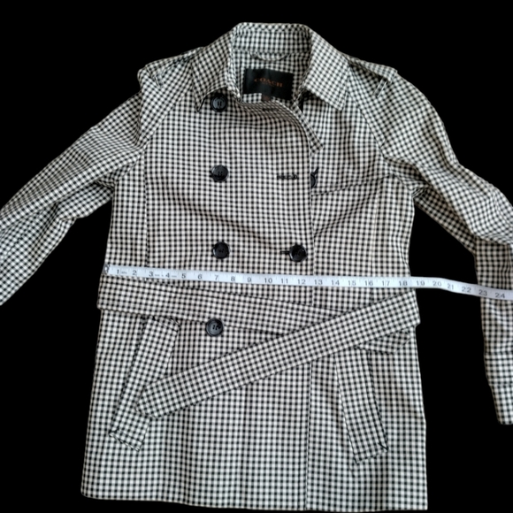 Authentic Coach Gingham Short Trench - Picture 9 of 12
